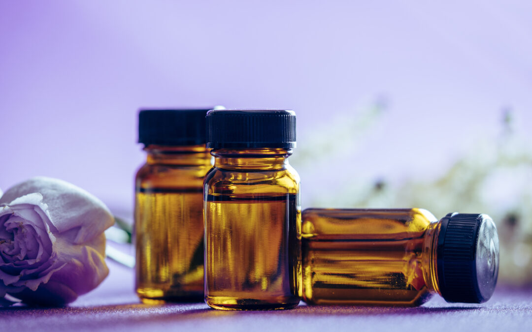 THE BEST ESSENTIAL OILS TO USE ON YOURSELF AND AROUND THE HOME