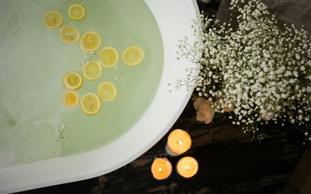 CREATE THE PERFECT AROMATIC BATH EXPERIENCE